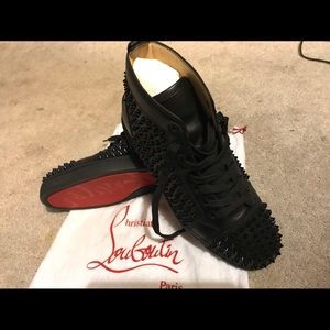 Brand newmens  Louboutin